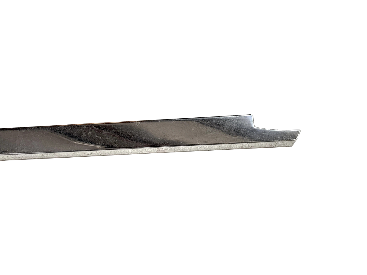 1964 Chevy Impala 4-Door Wagon Rear Side Glass Beltline Lower Molding RIGHT